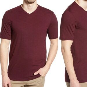 Travis Mathew Cloud T Shirt Men's Burgundy Maroon V-Neck Short Sleeve XL